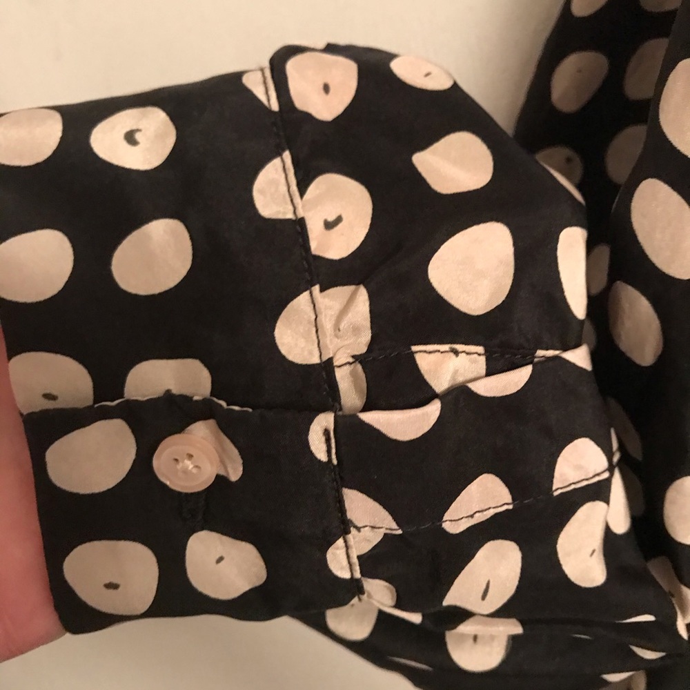 Cabi Silk Button Down Medium Top - image 5